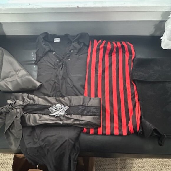 Men's Halloween Costume, Size Medium - Picture 5 of 8